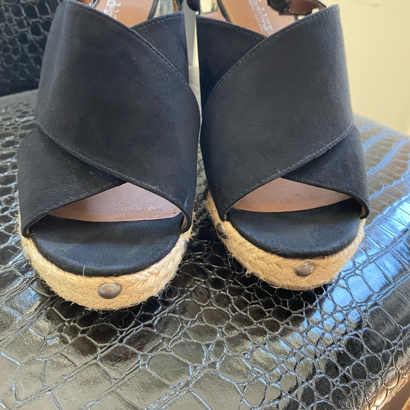 EUC Madeline Stuart espadrille wedge heel sandals - Picture 4 of 15